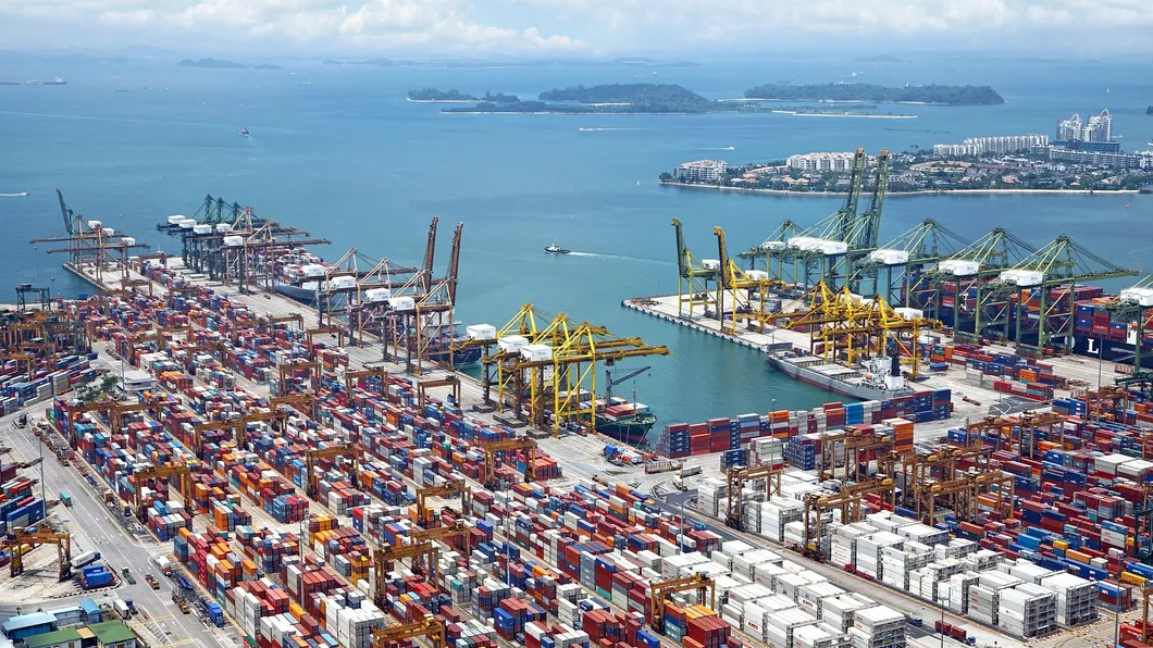 China Freight Forwarder Sea Shipping to Europe Bratislava Slovakia Container DDU DDP Logistics Service