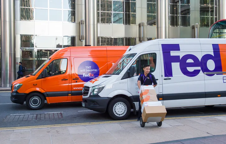 TNT Express Air Freight Forwarder Logistic R Service From China to USA/UK/Germany/Europe/Canada/Australia/Dubai/Amazon Warehouse/Company Address